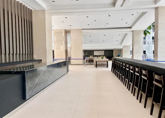 Mall Of - Aseana And Cheap Apartamento